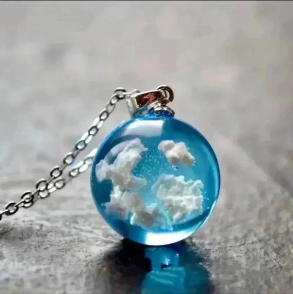 Blue Sky White Cloud Necklace Transparent Ball Shape Resin Pendant Necklace..NWT - Picture 2 of 5